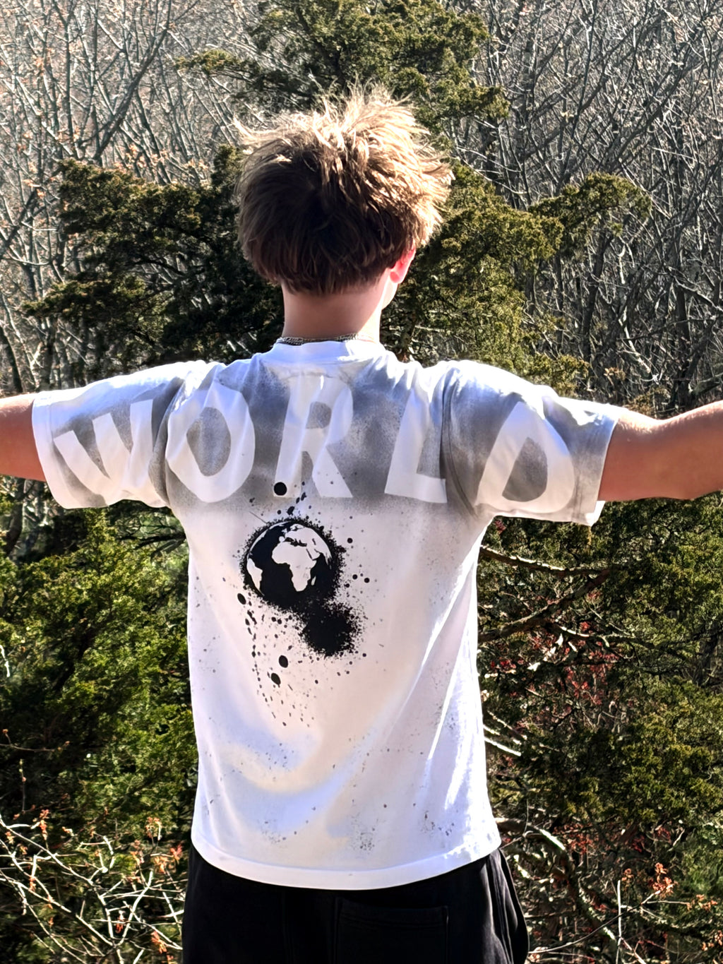 Spray paint shirt, white